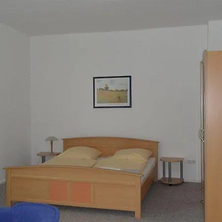 Apartment Zimmervermietung Haertig