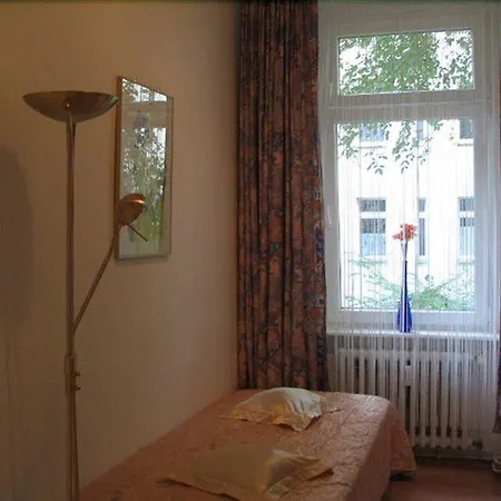 Apartment Zimmervermietung Haertig